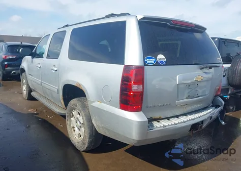 2011 Chevrolet Suburban 1500 Ls из США, поврежденный, VIN 1GNSKHE35BR216985